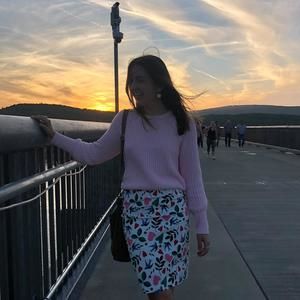 Meet your Posher, Amber